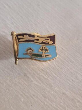 Prince Edward Island Canada Vintage Blue Flag Lapel Pin - Canadian Province PEI